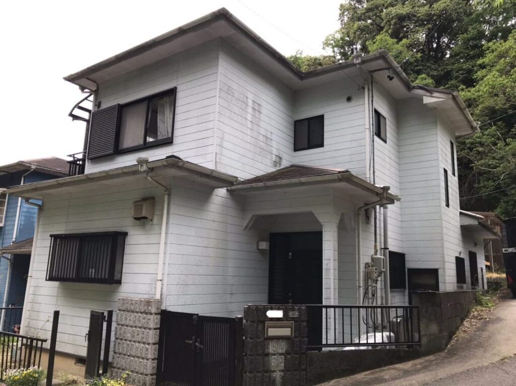 雨漏れさせない屋根塗装+板金工事