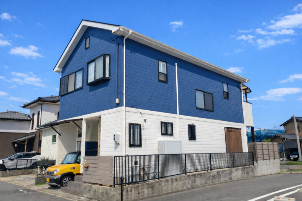 刈谷市｜ネイビー×ホワイトの爽やかなツートン｜外壁塗装｜屋根塗装