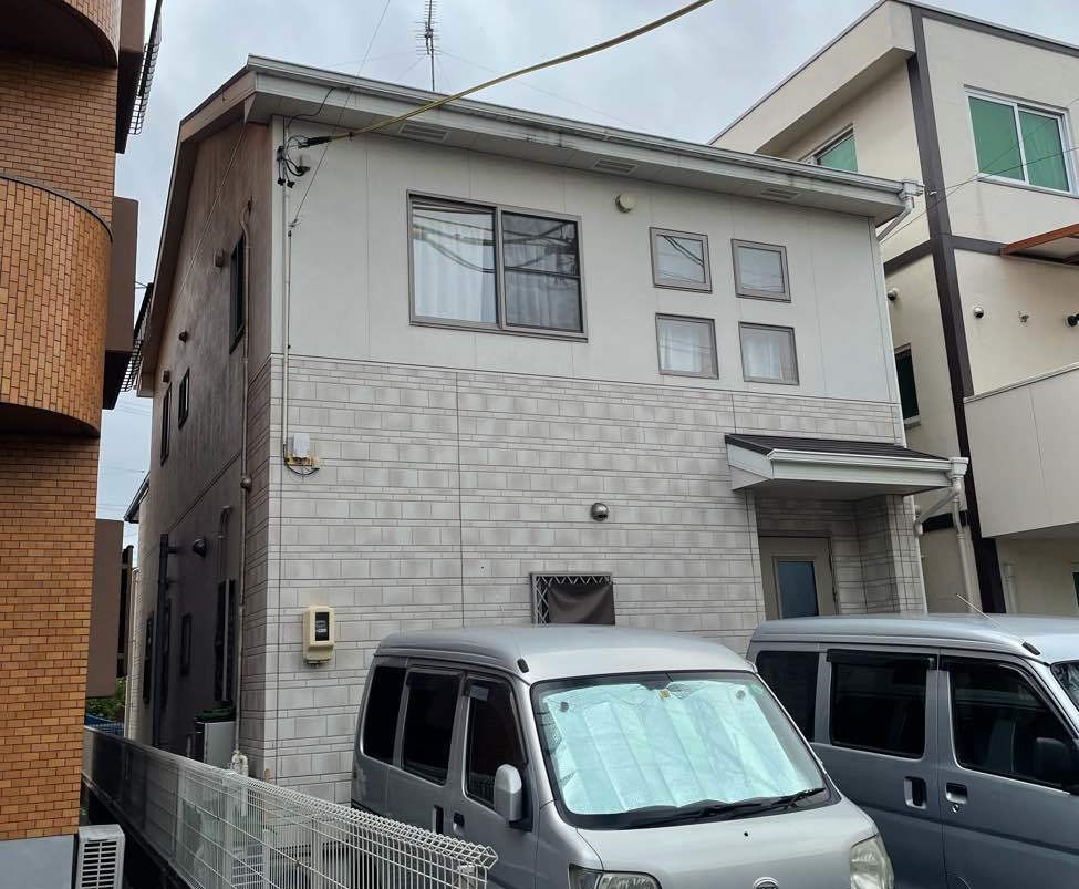 安城市｜白で塗装してワントーン明るく爽やかに｜外壁塗装