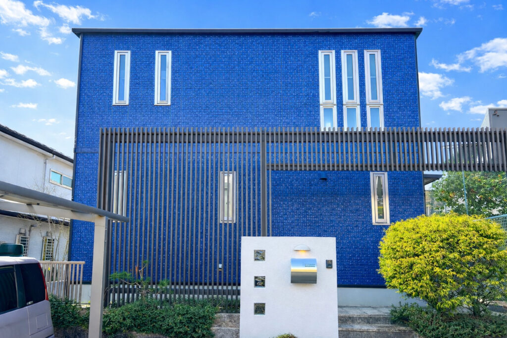 豊田市｜鮮やかなブルーでセンスが引き立つ外壁塗装
