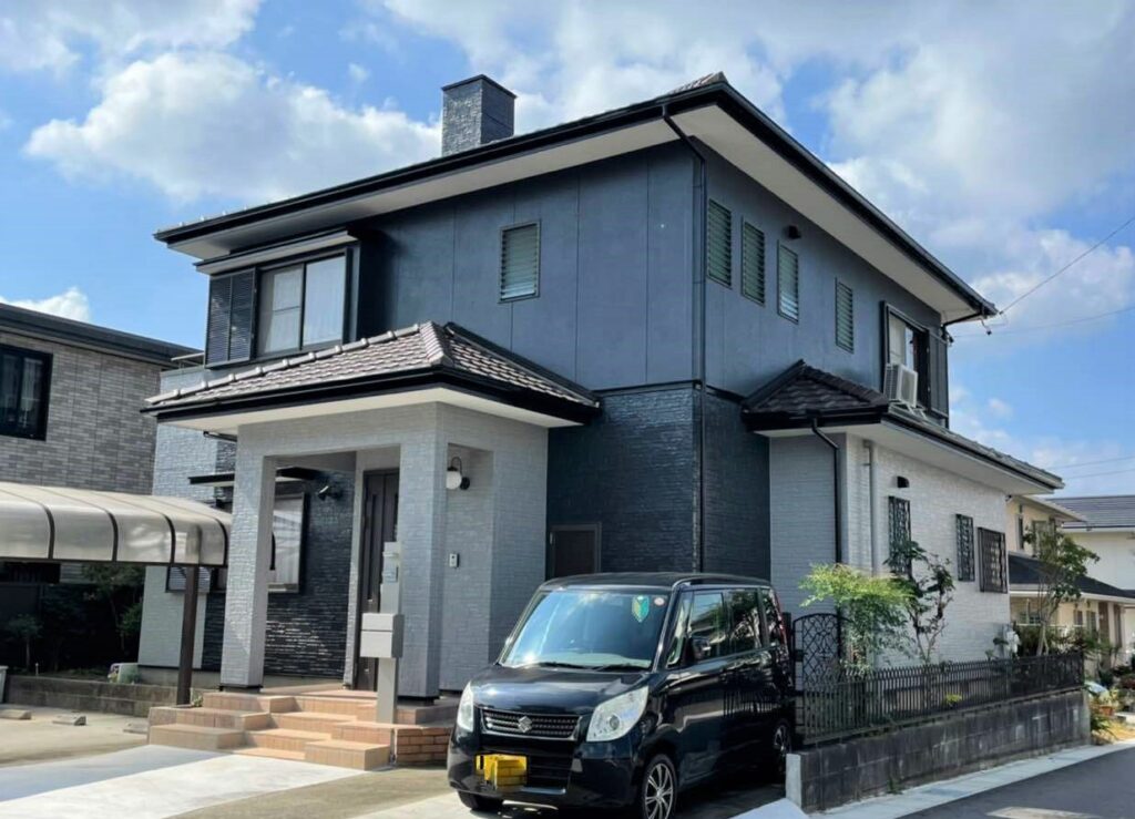 豊田市｜セキスイハウス｜グレーのツートンで格好良く外壁塗装