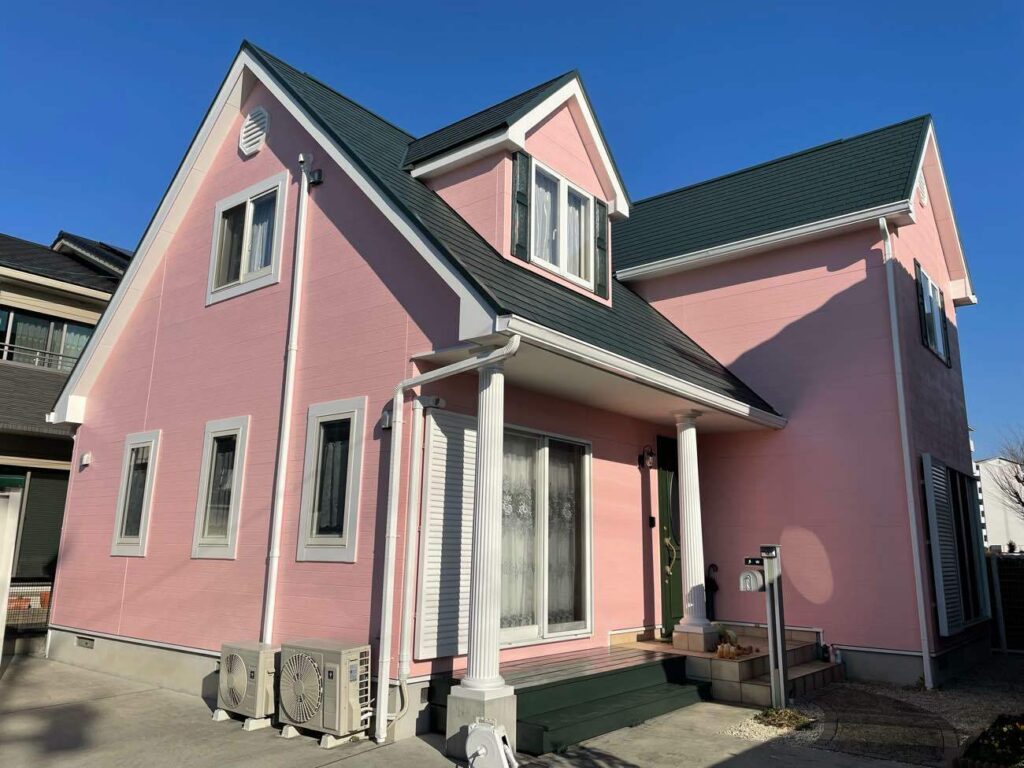 豊田市｜イチゴミルクのようなピンクに｜外壁塗装｜屋根塗装