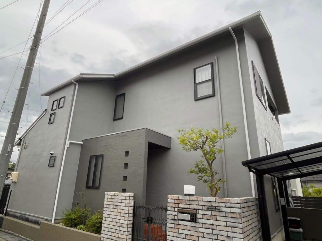 豊田市｜２色のグレーでモノトーンな外観｜外壁塗装｜屋根塗装