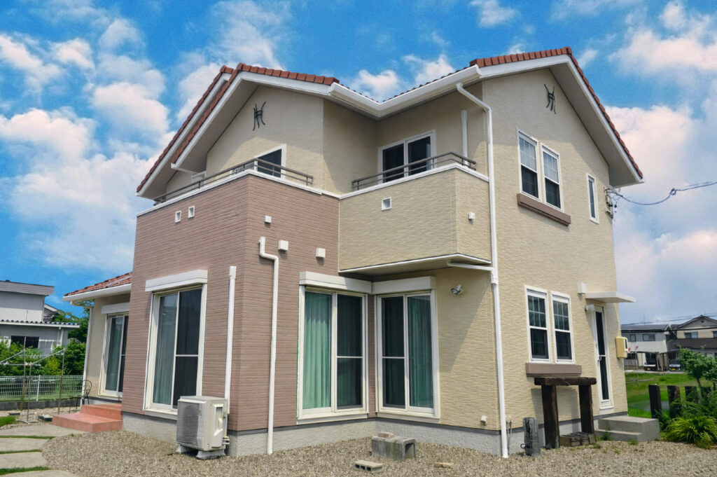 豊田市｜柔らかいブラウンのツートン｜外壁塗装