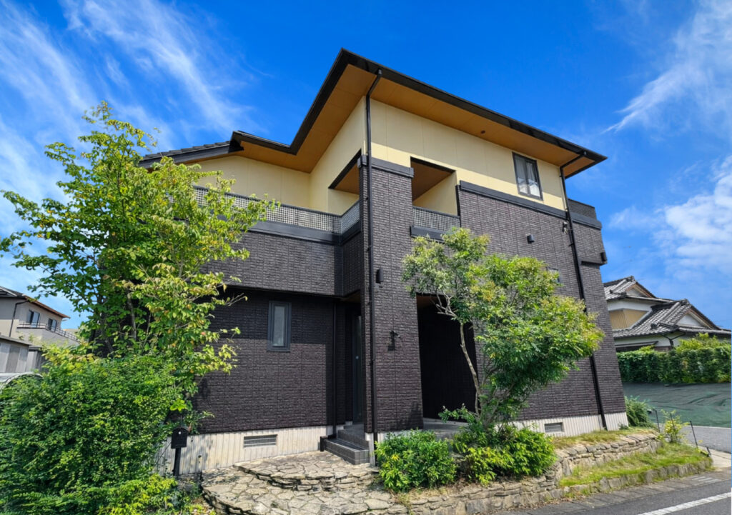 豊田市｜ブラウンで重厚感ある外観｜外壁塗装