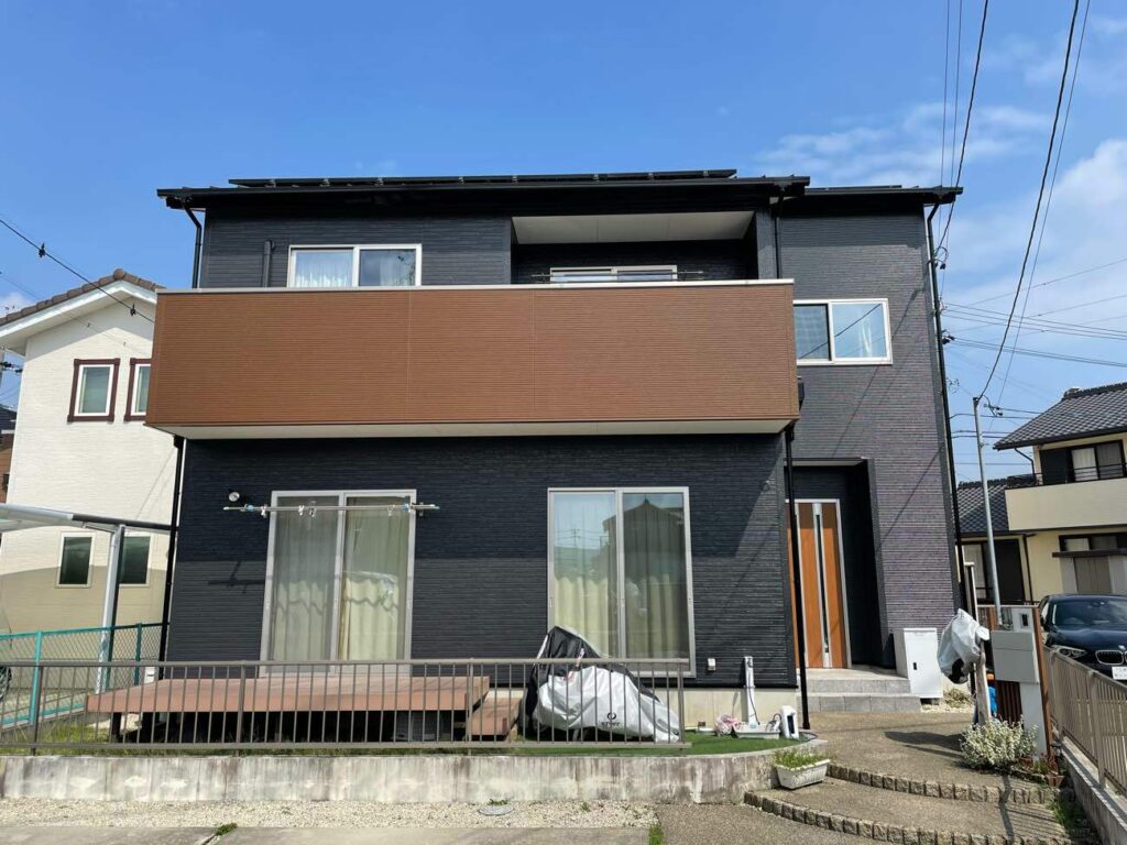最近人気の外壁塗装｜ペイントスタジオ｜豊田市拳母町 スタッフブログ