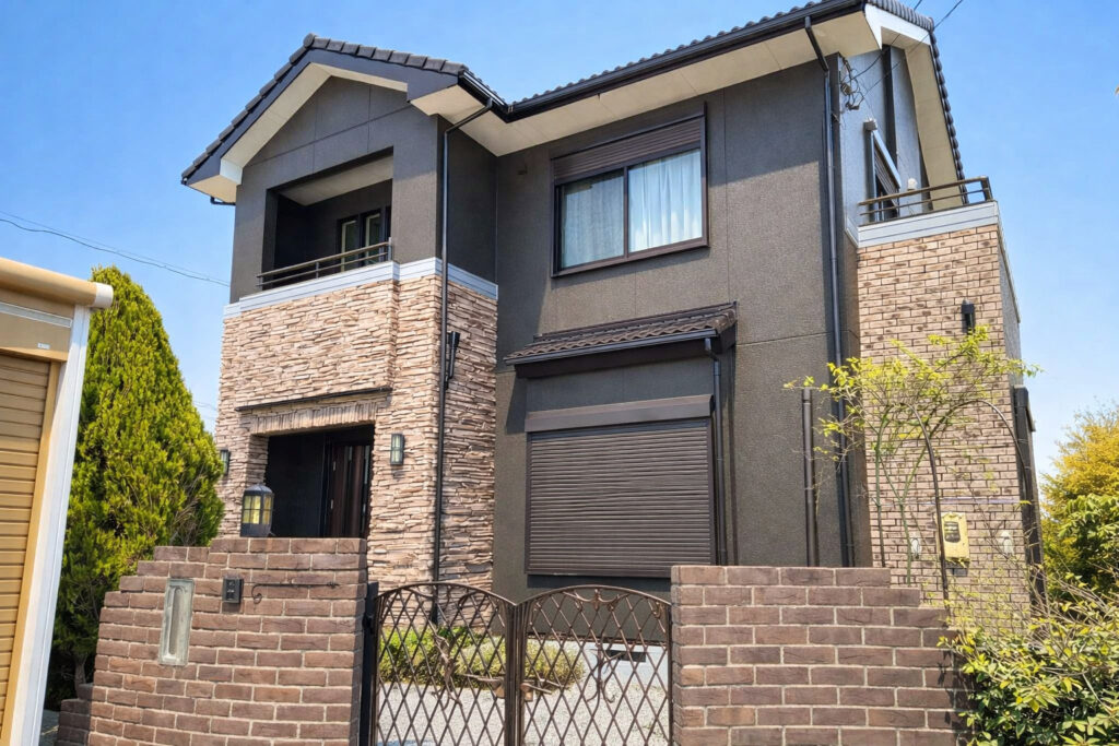 豊田市｜ダークカラーでガラッと印象チェンジ｜外壁塗装