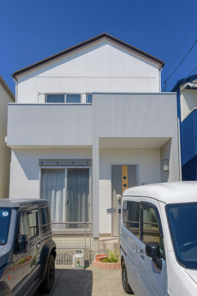 刈谷市｜淡いツートンカラー｜外壁塗装｜屋根塗装