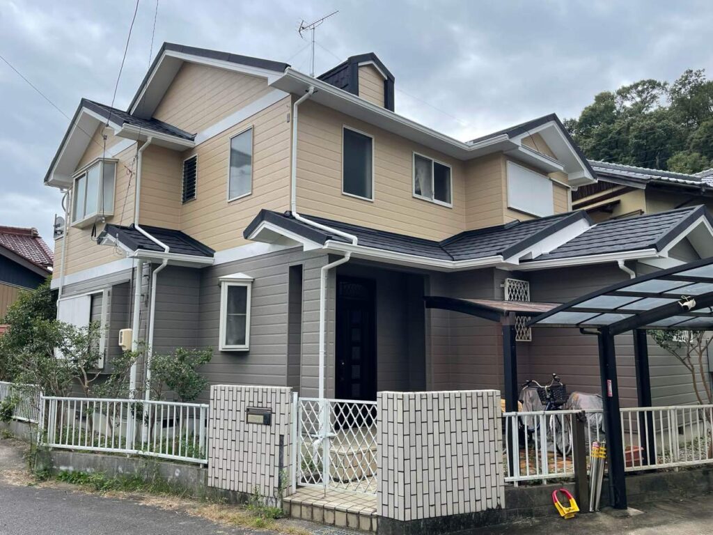 豊田市｜落ち着いたツートンカラー｜外壁塗装｜屋根カバー